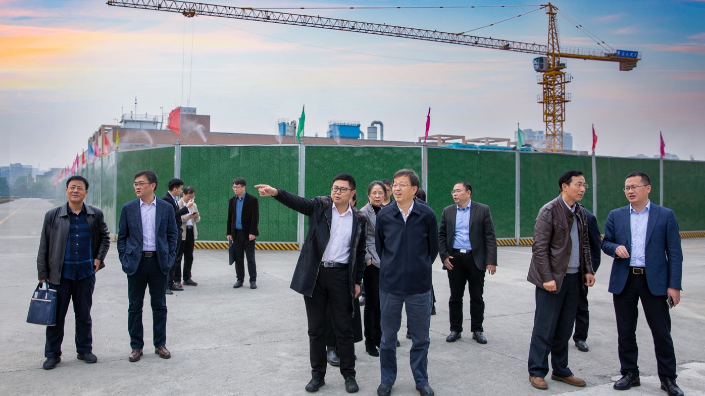 江蘇省政府參事調研四川海蓉藥業(yè)，共話川藥發(fā)展之路